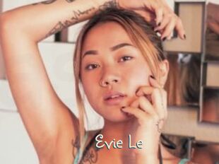 Evie_Le
